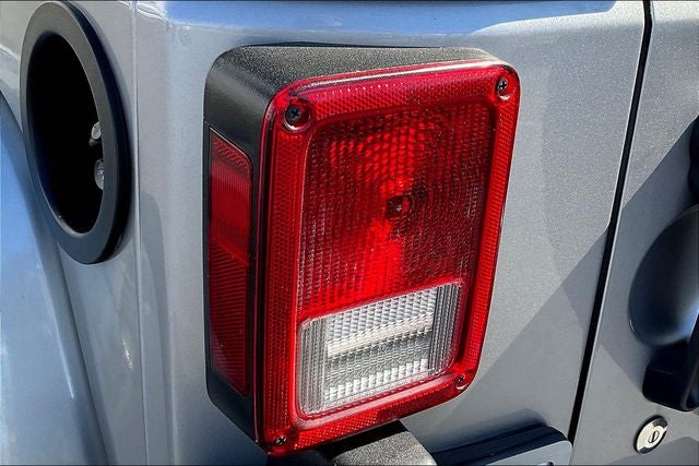 2018 Jeep Wrangler JK Sahara