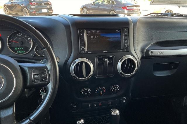 2018 Jeep Wrangler JK Sahara