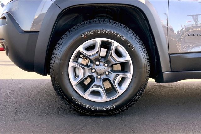 2019 Jeep Cherokee Trailhawk