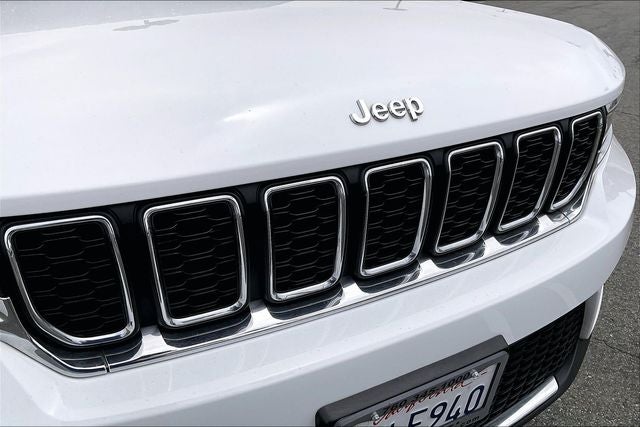 2023 Jeep Grand Cherokee Laredo