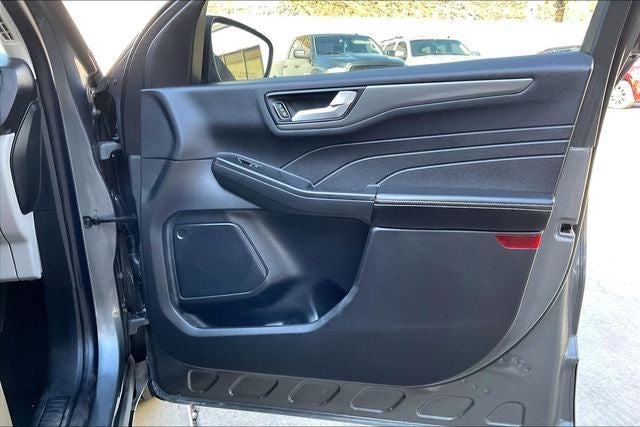 2025 Ford Escape Plug-In Hybrid Base