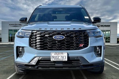 2025 Ford Explorer ST
