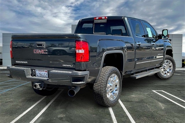 2017 GMC Sierra 2500HD Denali