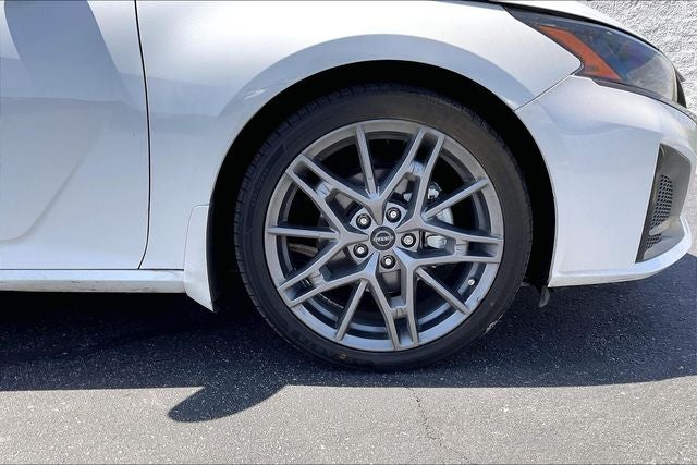 2023 Nissan Altima 2.0 SR