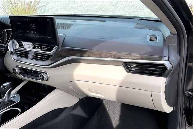 2023 Nissan Altima 2.5 SL