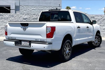 2023 Nissan Titan SV