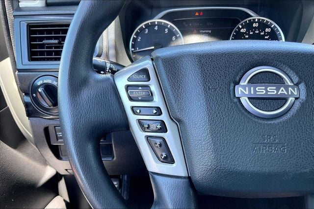 2023 Nissan Titan SV