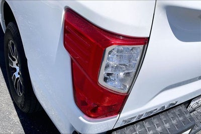 2023 Nissan Titan SV