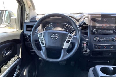 2023 Nissan Titan SV