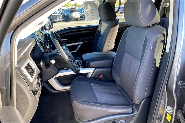 2021 Nissan Titan SV