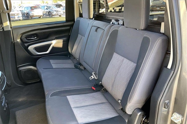 2021 Nissan Titan SV