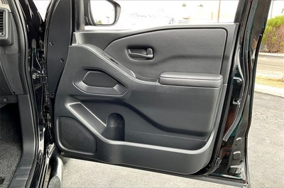 2023 Nissan Frontier S