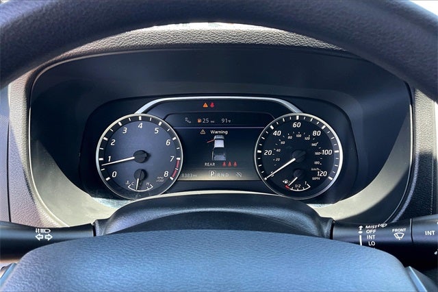 2024 Nissan Frontier SV