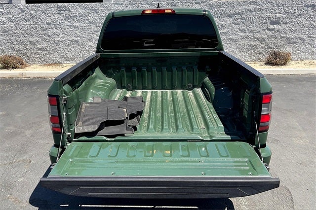 2024 Nissan Frontier SV