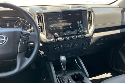 2025 Nissan Frontier SV