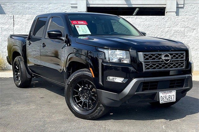 2023 Nissan Frontier SV