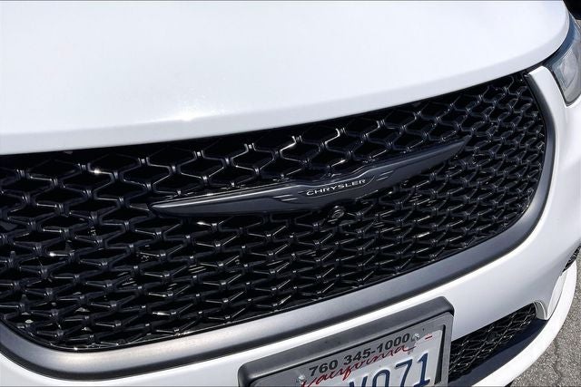 2023 Chrysler Pacifica Hybrid Limited