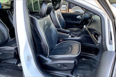 2023 Chrysler Pacifica Hybrid Limited