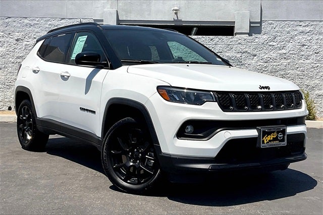 2023 Jeep Compass Altitude