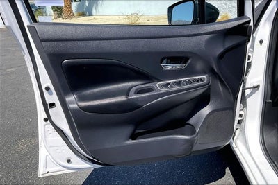 2024 Nissan Versa 1.6 SR