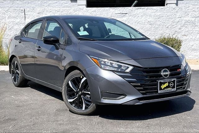 2025 Nissan Versa 1.6 SR