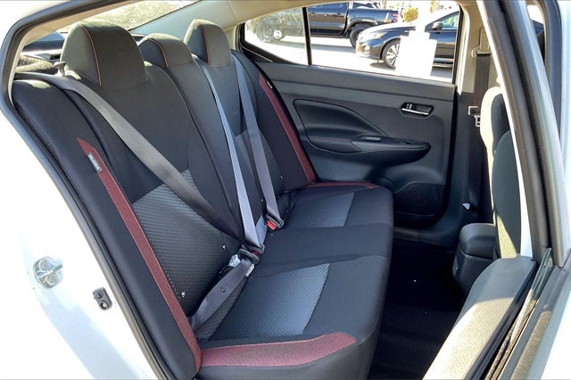 2025 Nissan Versa 1.6 SR