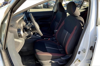 2025 Nissan Versa 1.6 SR