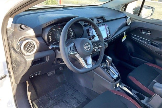 2025 Nissan Versa 1.6 SR