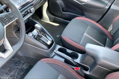 2025 Nissan Versa 1.6 SR