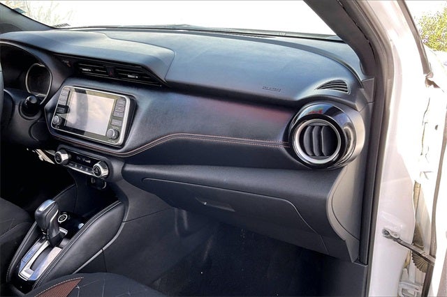 2019 Nissan Kicks SR