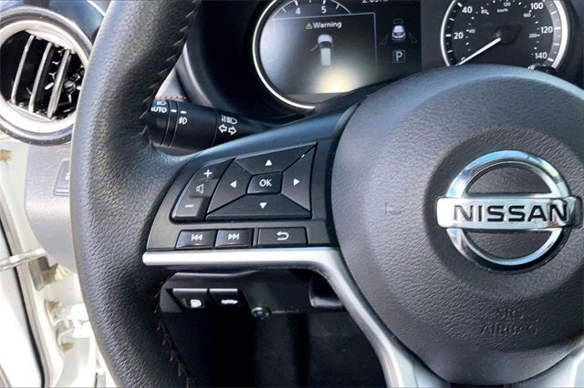 2019 Nissan Kicks SR