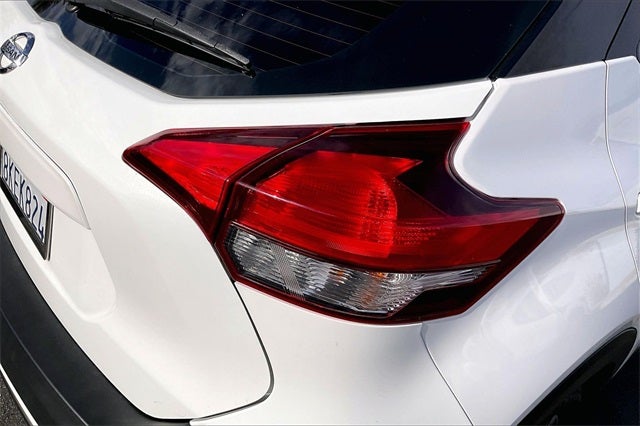 2019 Nissan Kicks SR