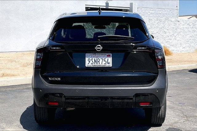 2025 Nissan Kicks SV