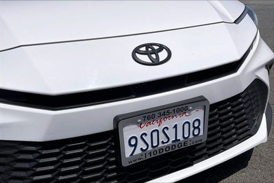2025 Toyota Camry SE