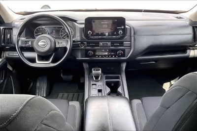 2025 Nissan Pathfinder S