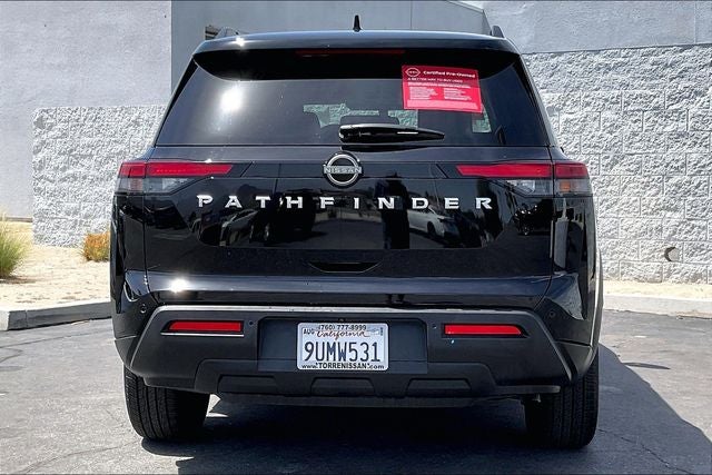 2025 Nissan Pathfinder SV