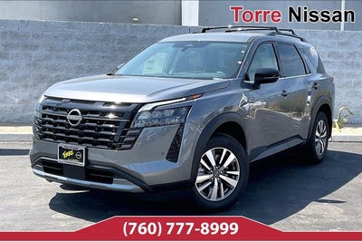2026 Nissan Pathfinder SL