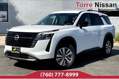2026 Nissan Pathfinder SL