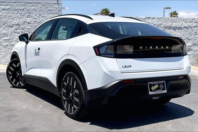 2026 Nissan Leaf PLATINUM+