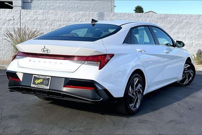 2025 Hyundai Elantra SEL Convenience