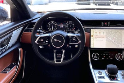 2024 Jaguar XF R-Dynamic SE