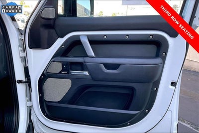 2024 Land Rover Defender 130 X-Dynamic SE