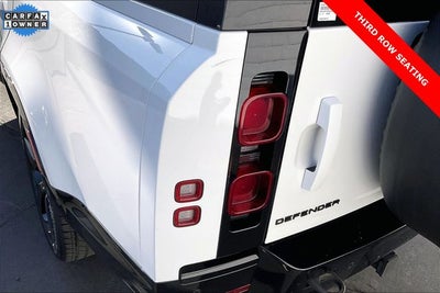 2024 Land Rover Defender 130 X-Dynamic SE