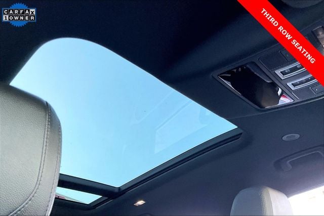 2024 Land Rover Defender 130 X-Dynamic SE