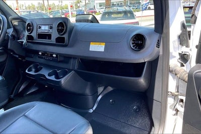 2025 Mercedes-Benz Sprinter 2500 Crew 144 WB