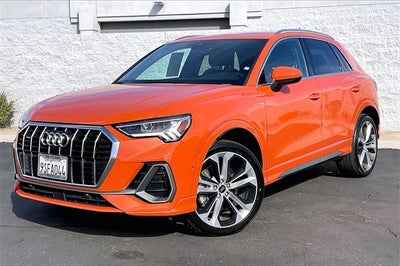 2019 Audi Q3 2.0T Prestige S line quattro