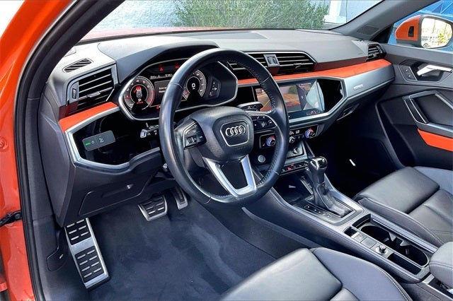 2019 Audi Q3 2.0T Prestige S line quattro