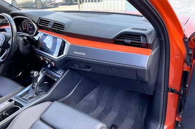 2019 Audi Q3 2.0T Prestige S line quattro