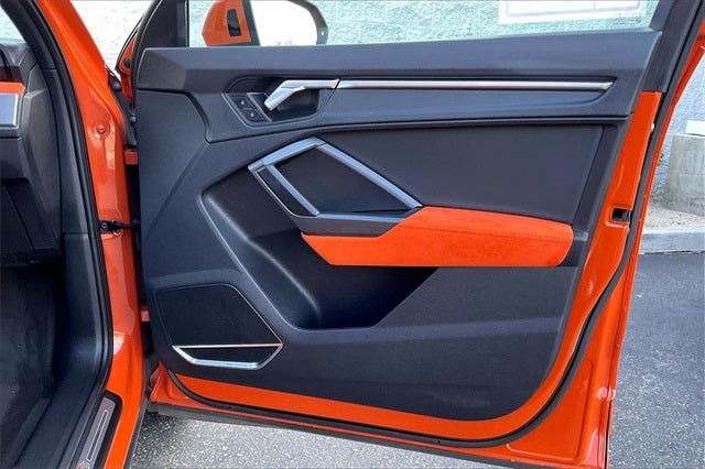 2019 Audi Q3 2.0T Prestige S line quattro