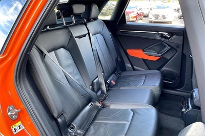 2019 Audi Q3 2.0T Prestige S line quattro